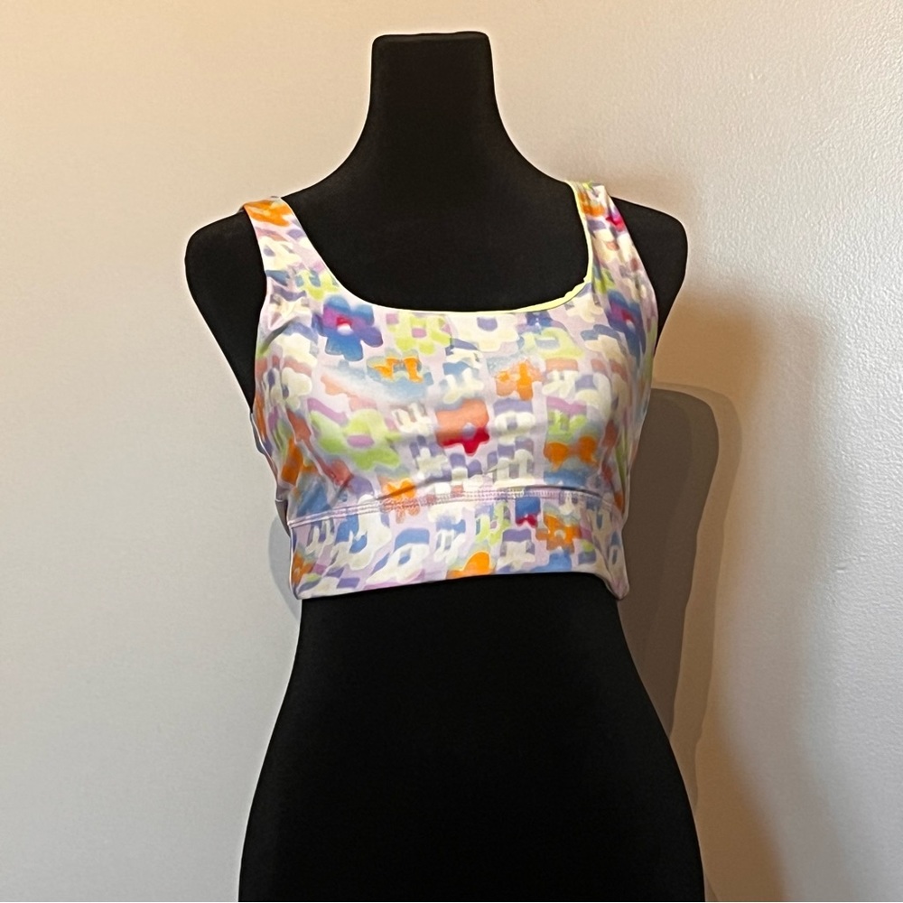 Fabletics - Harlan Midi Medium Impant Sports Bra NWT 🩵🩵🩵Multi colors